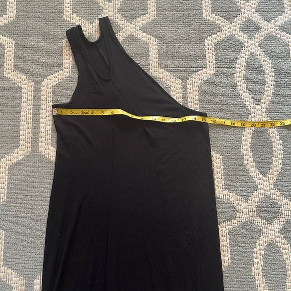 SKIMS Soft Lounge Ribbed Cut-Out One-Shoulder Dress - black - Picture 8 of 11